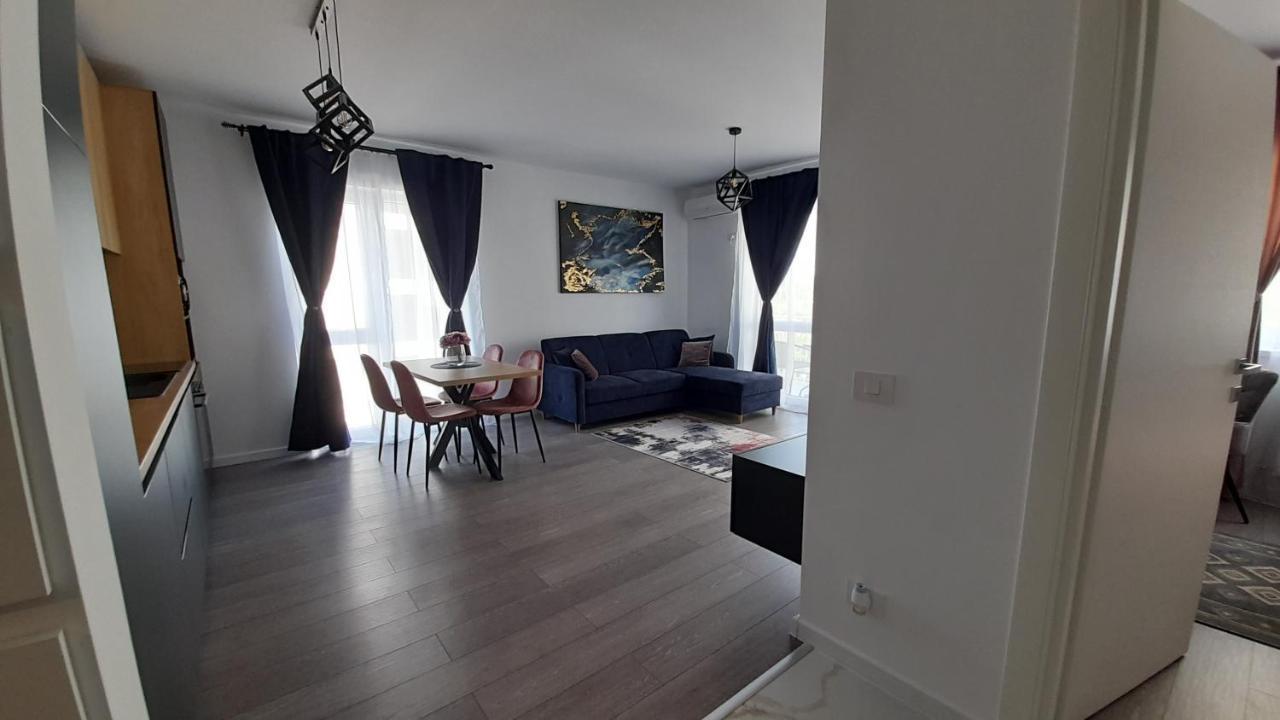 Sarah'S Place Oradea Extérieur photo