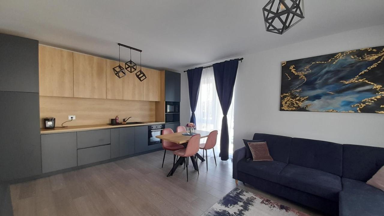 Sarah'S Place Oradea Extérieur photo