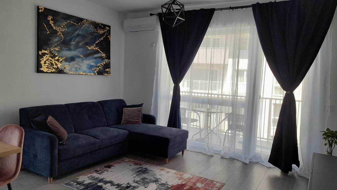Sarah'S Place Oradea Extérieur photo